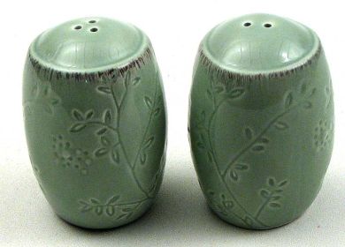 Leaf Salt and Pepper Set